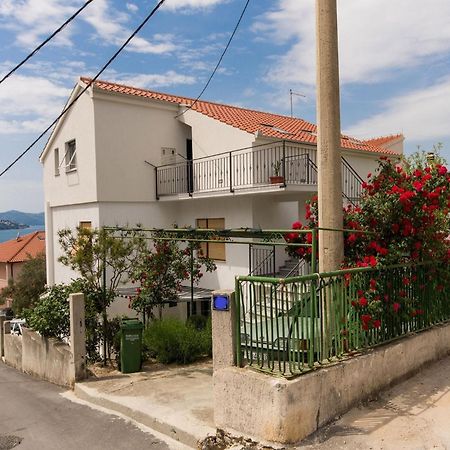 Apartment Tamara Trogir Ngoại thất bức ảnh