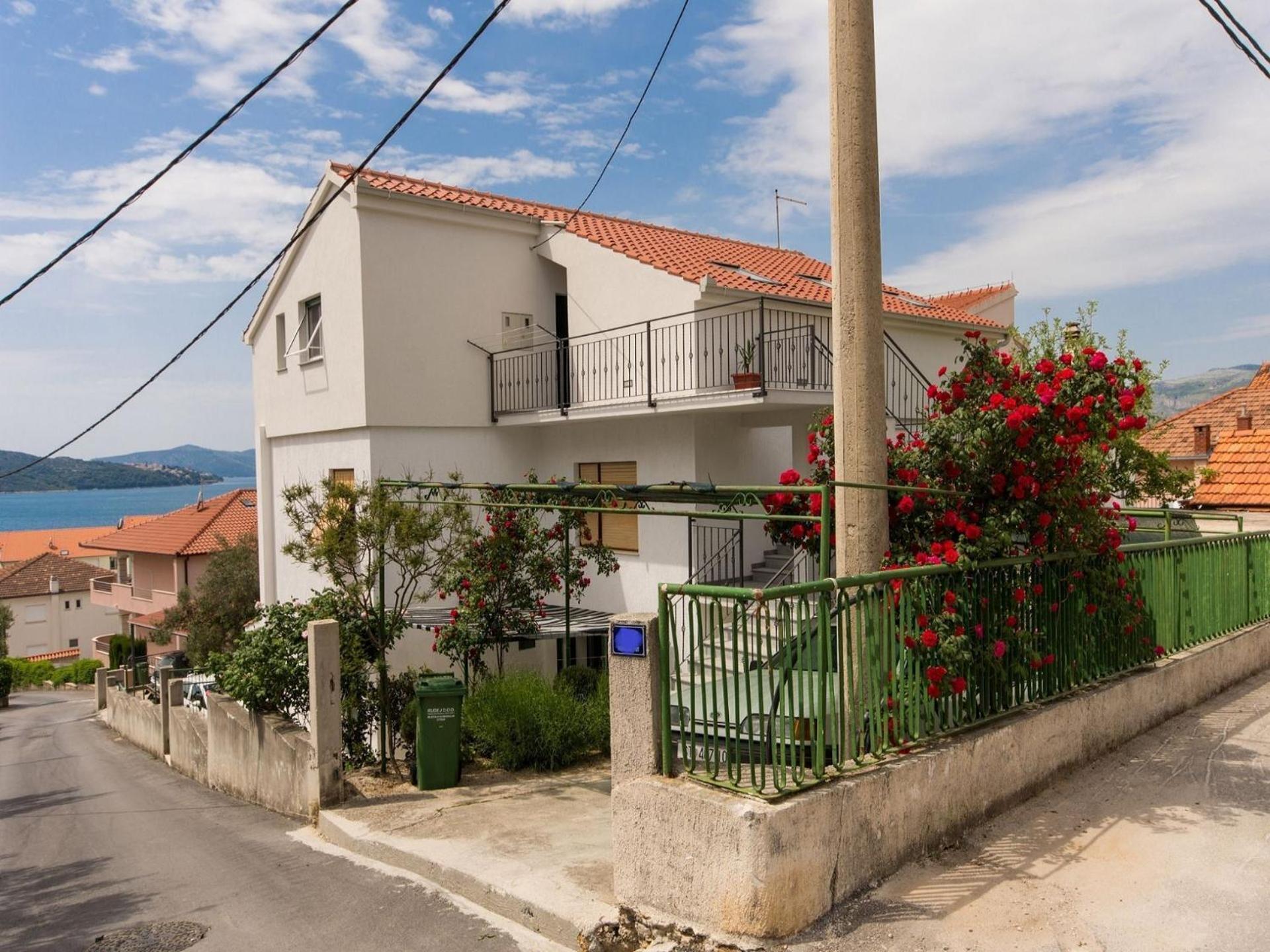 Apartment Tamara Trogir Ngoại thất bức ảnh